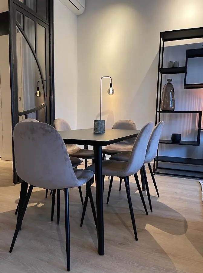 Casa Clementina - 3 Bedroom Apartment in a Art-Nouveau House Gand