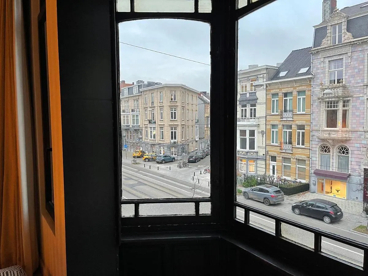 Casa Clementina - 3 Bedroom Apartment in a Art-Nouveau House Gand